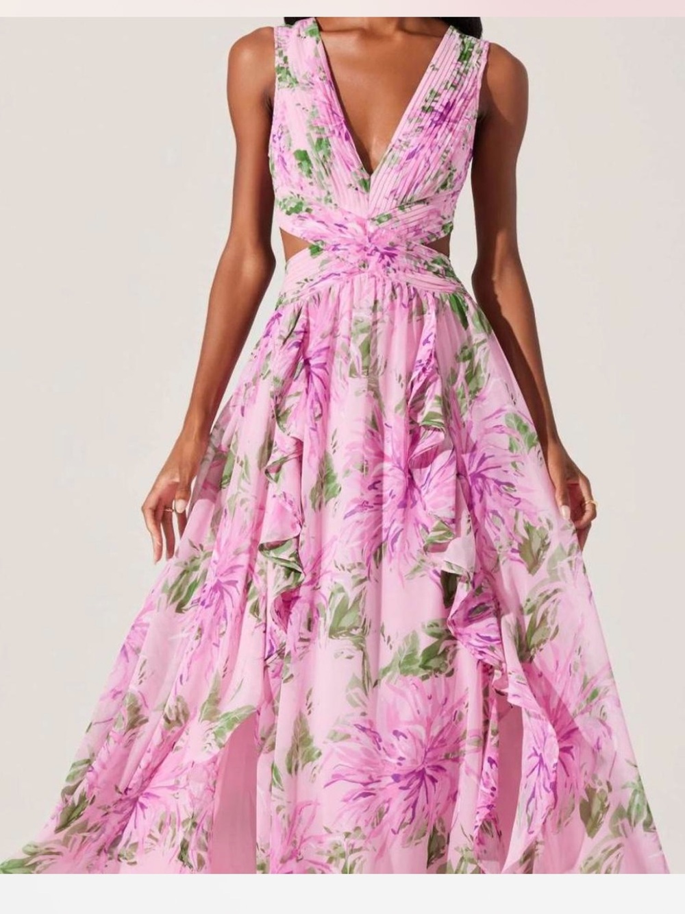 ASTR The Label ~ Noya Dress in Pink Floral!
Size L